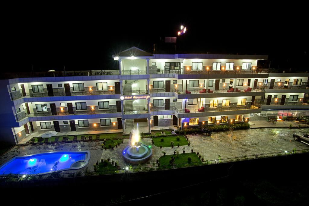 Hotel Swapna Bagh- Your Place 포카라 외부 사진