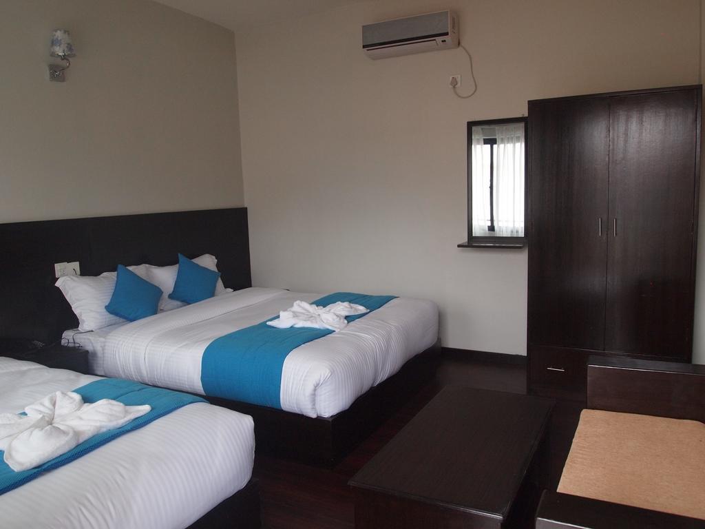 Hotel Swapna Bagh- Your Place 포카라 외부 사진
