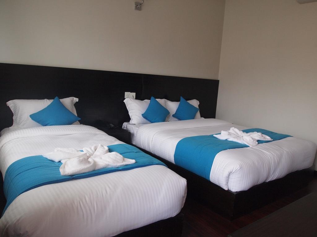 Hotel Swapna Bagh- Your Place 포카라 외부 사진